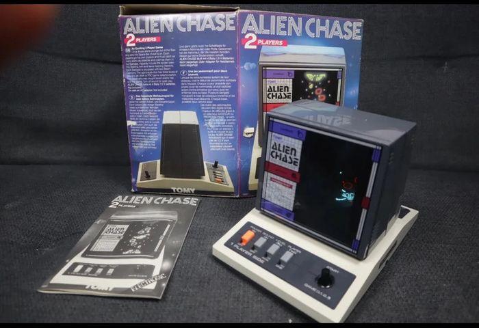 jeux vide tomy alien Chase rare - photo numéro 3