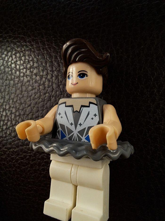 Figurine Lego compatible Danseuse - photo numéro 4