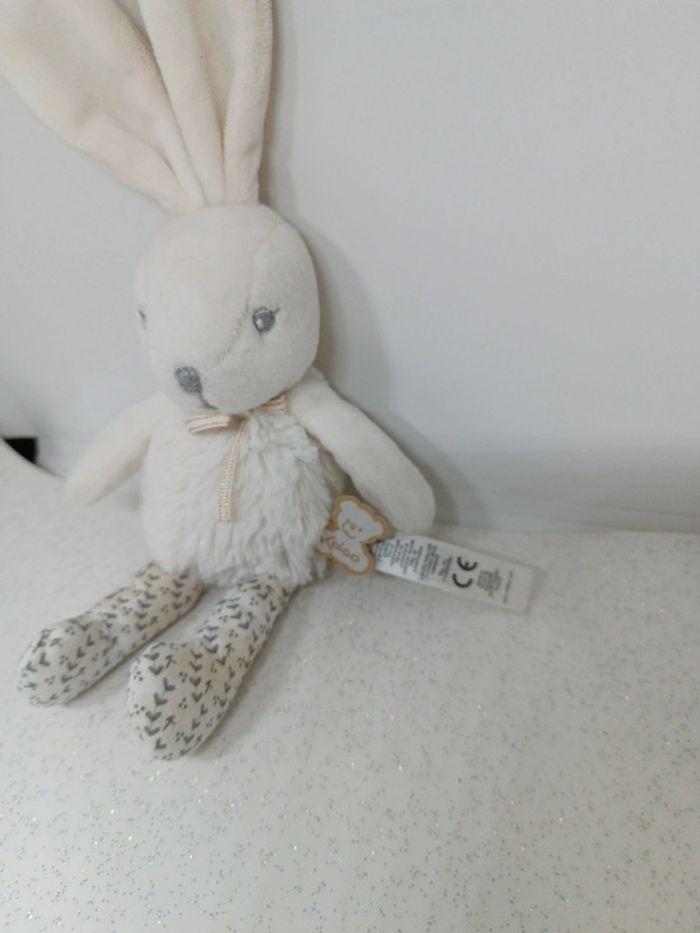 Doudou peluche plush petite petit small baby lapin Bunny bunnies blanc white kaloo grelot - photo numéro 4