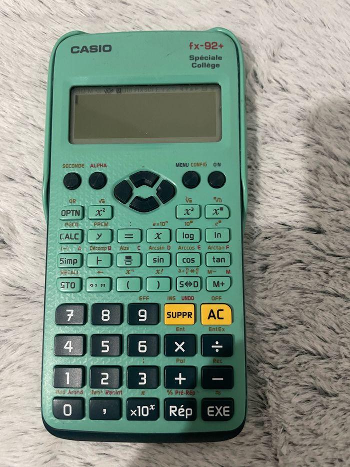 Calculatrice - photo numéro 2