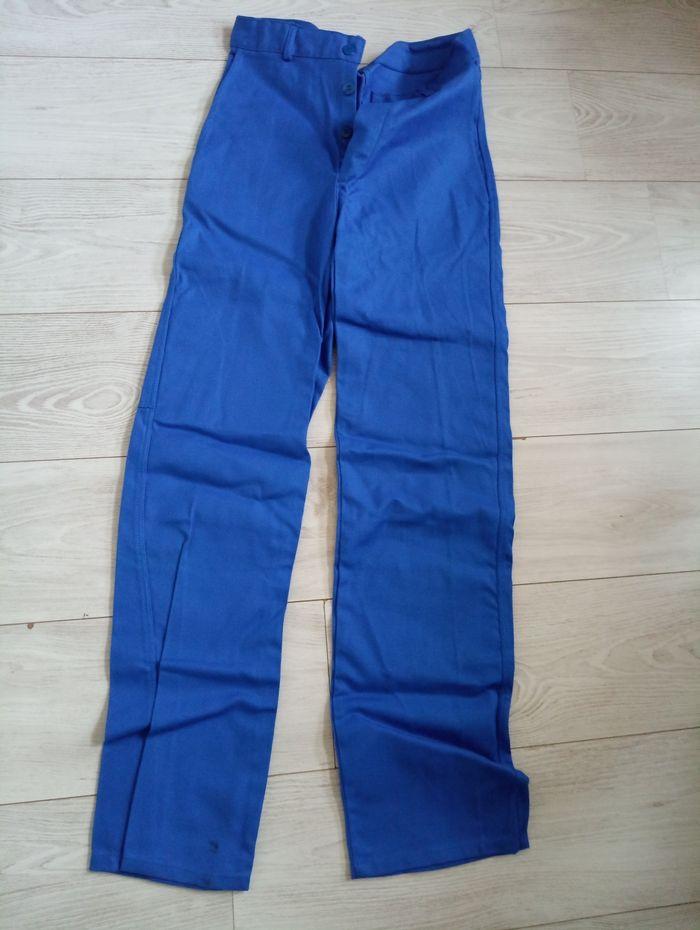 Pantalon bleu - photo numéro 1