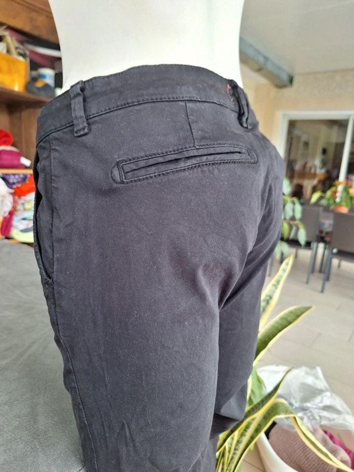 Pantalon chino taille 37. Très bon état - photo numéro 4