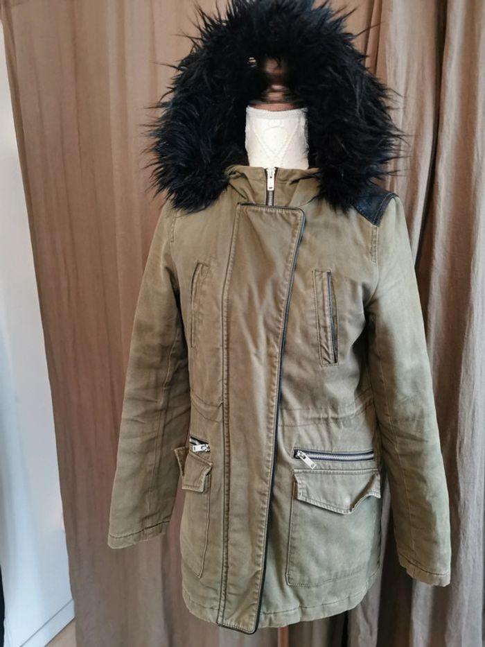 Manteau capuche moumoute kaki Jennyfer taille S - photo numéro 1