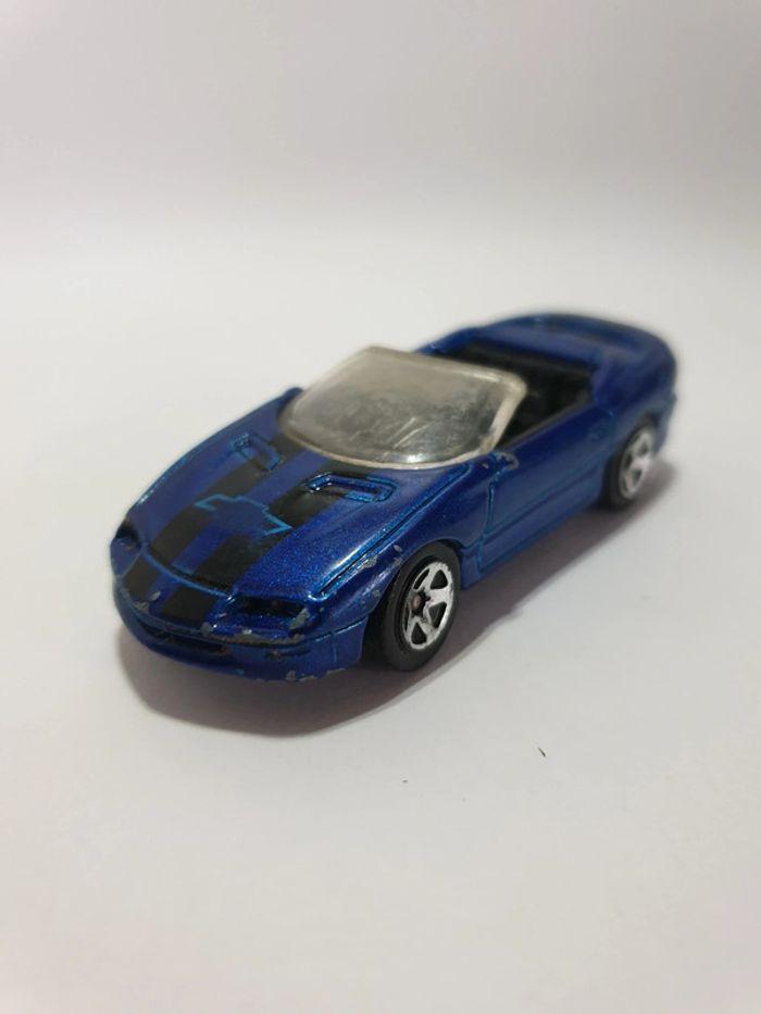 Hot Wheels - Chevrolet Camaro - Cabriolet - Bleu - 1995 - photo numéro 1