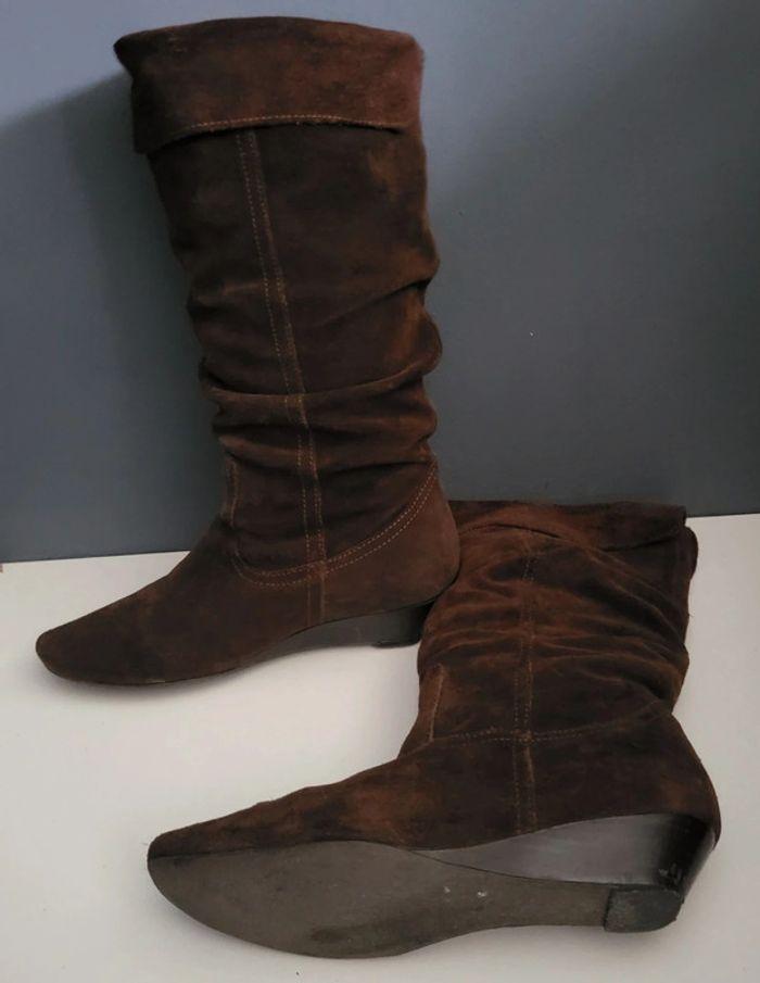 Paire de bottes en velours taille 35 en bon etat - photo numéro 17