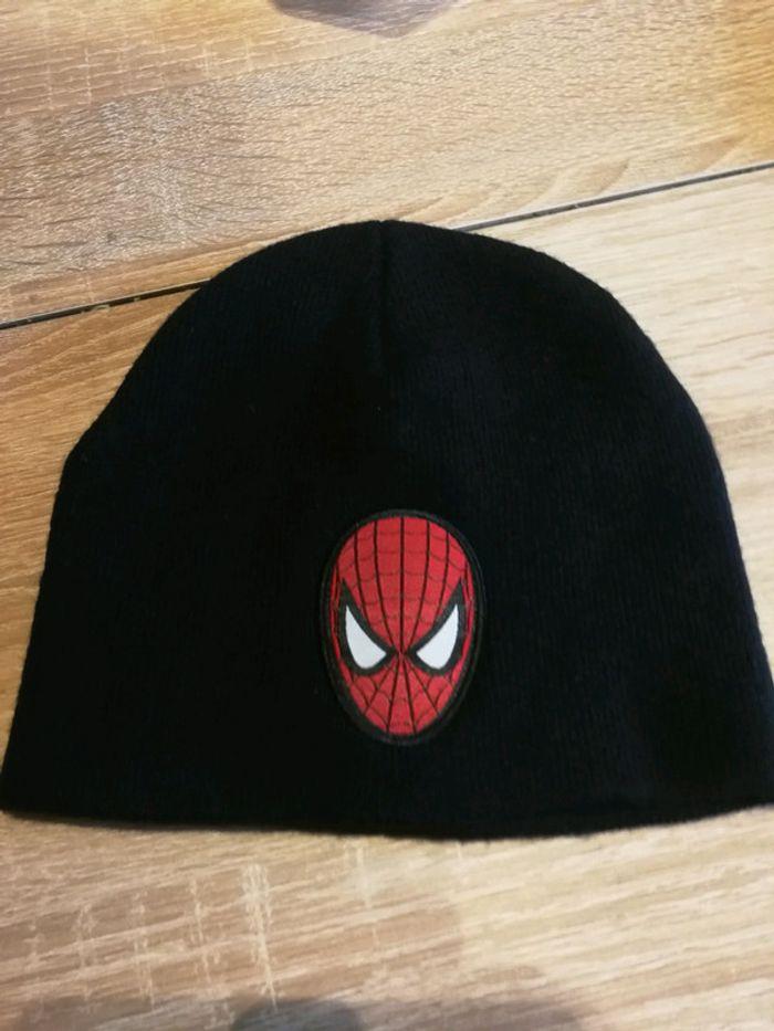 Bonnet Spiderman 3/5 ans - photo numéro 1