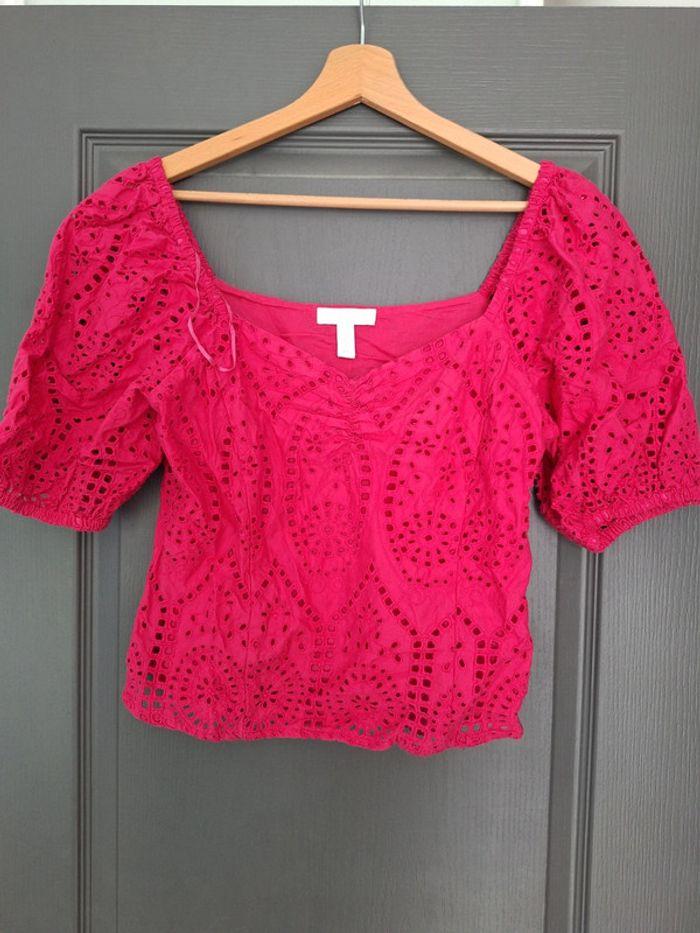 Haut blouse broderie rose fushia h&m taille 40 - photo numéro 1