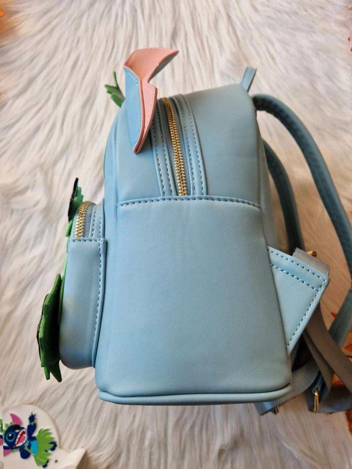 Bien  lire  l'annonce 🌸  Sac  stitch loungefly avec  support et  pop - photo numéro 14