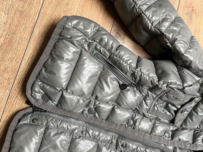 Doudoune à capuche Moncler en duvet gris taille XS cintrée chaude - photo numéro 11