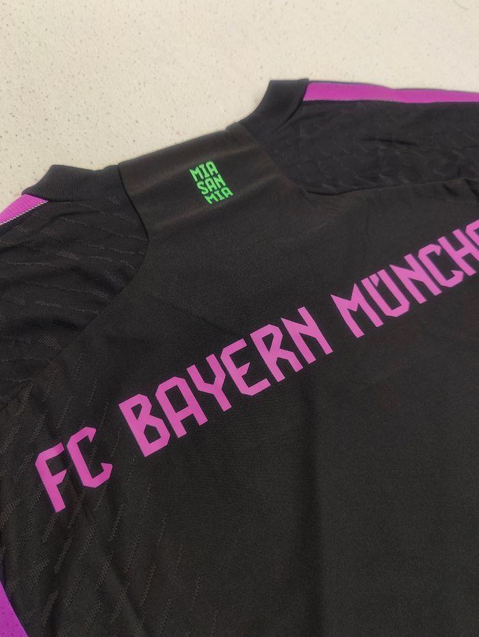 Maillot Bayern 23-24 - photo numéro 8