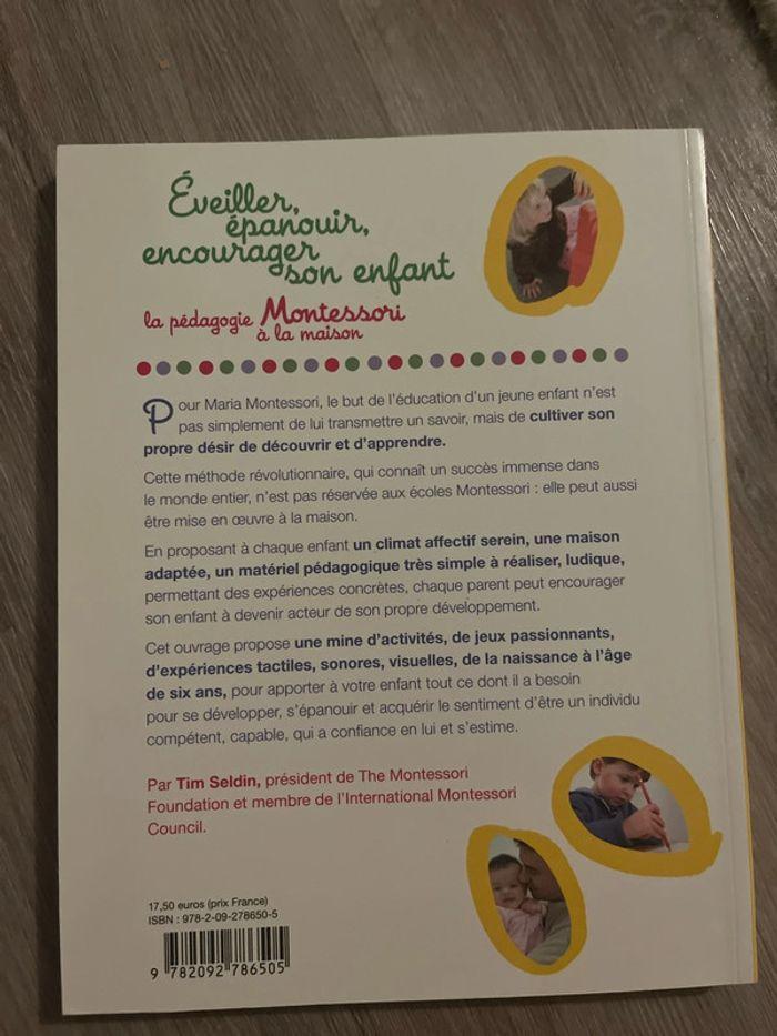 Livre éveiller épanouie encourager montessori - photo numéro 3