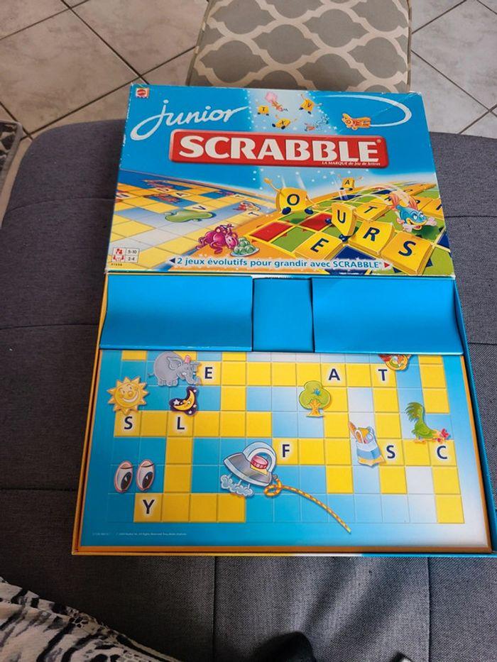 Scrabble junior 2 en 1. - photo numéro 2