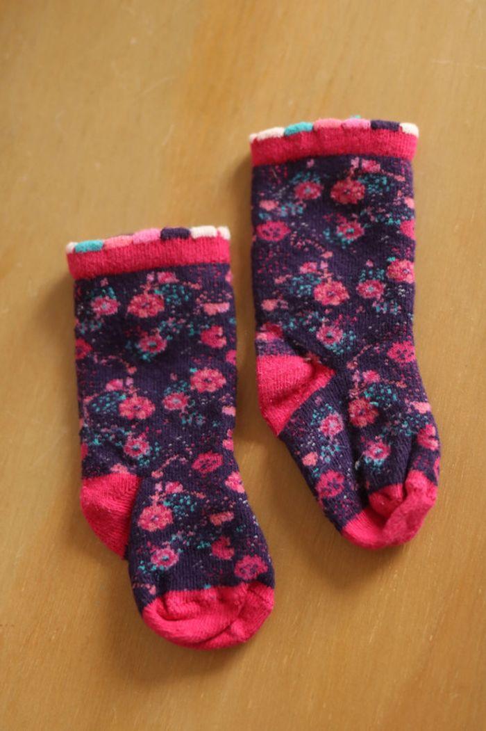 Chaussettes violettes fleurs, La compagnie des petits, 15/16 - photo numéro 3