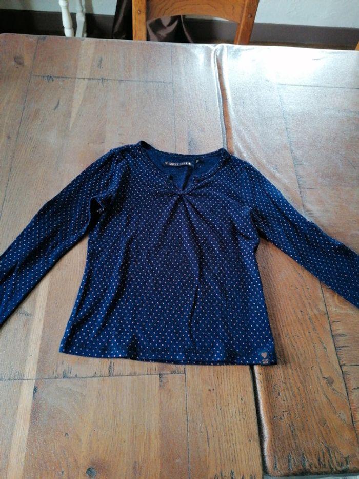 Tee shirt manches longues fille. Taille 8 ans. - photo numéro 1