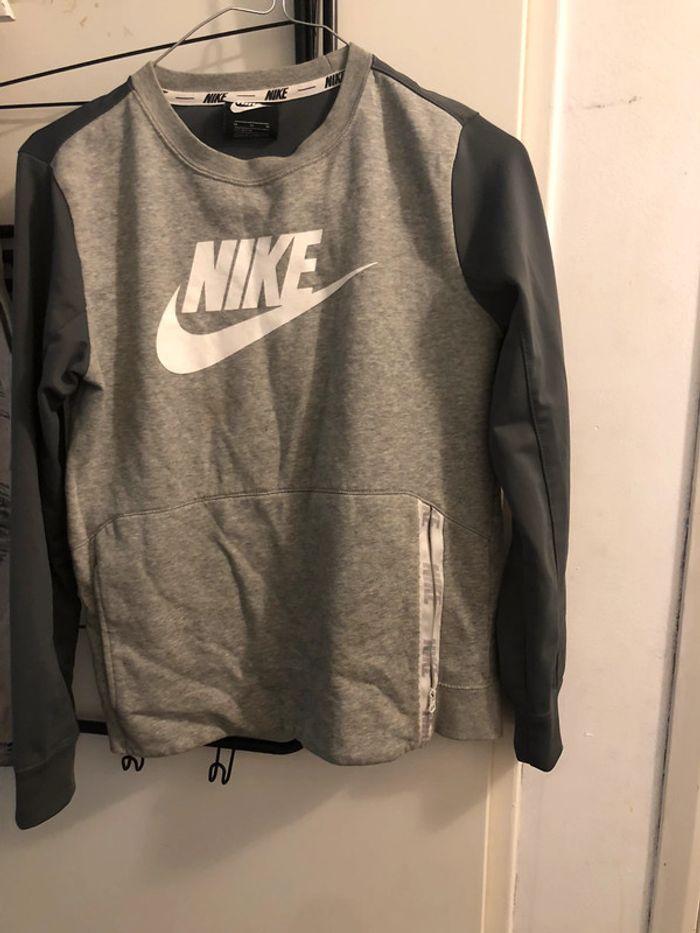 Pull nike - photo numéro 1