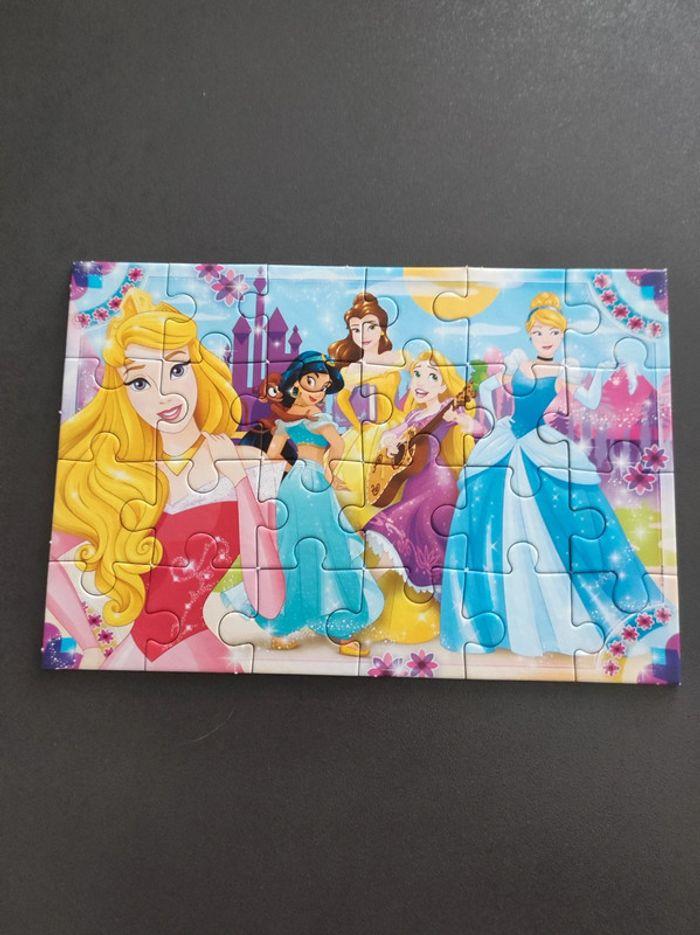 Puzzle princesses Disney 24 pièces - photo numéro 2