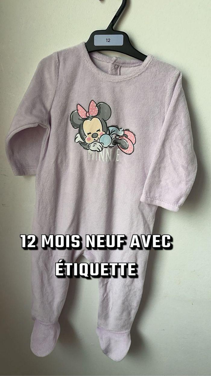 12mois Pyjama automne hiver bébé fille Minnie Disney neuf étiquette violet mauve