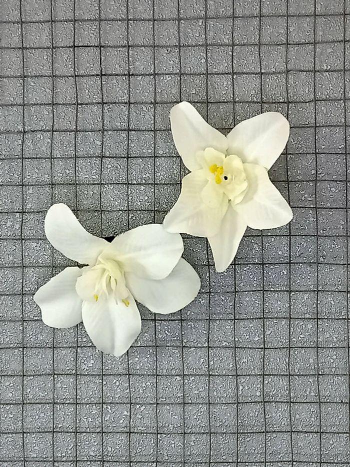 Pinces à cheveux à fleurs pour femmes - photo numéro 1