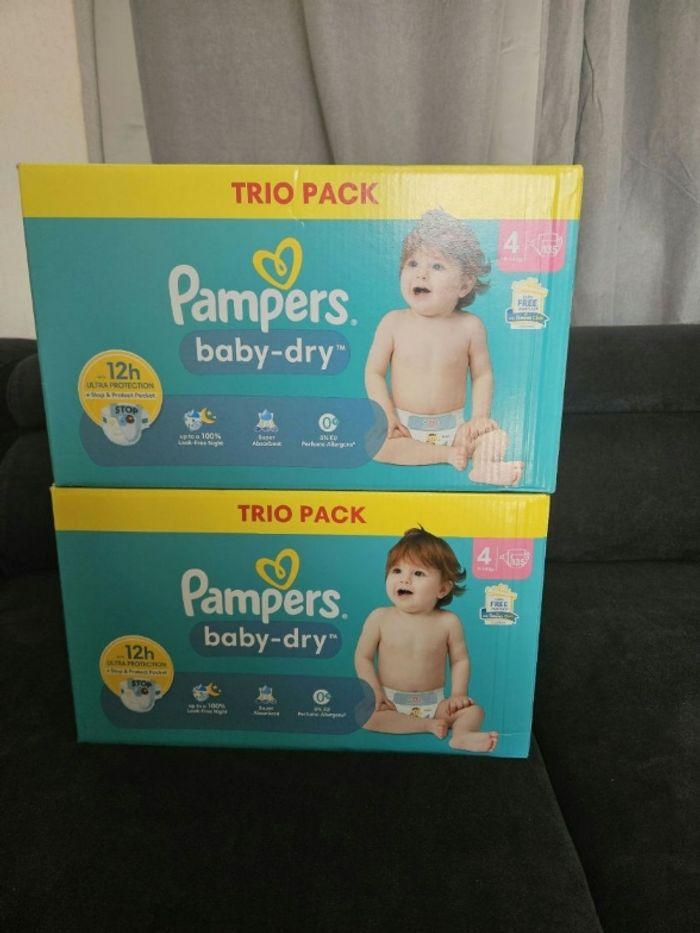 Lot de 2 paquets de couches Pampers Baby Dry Taille 4