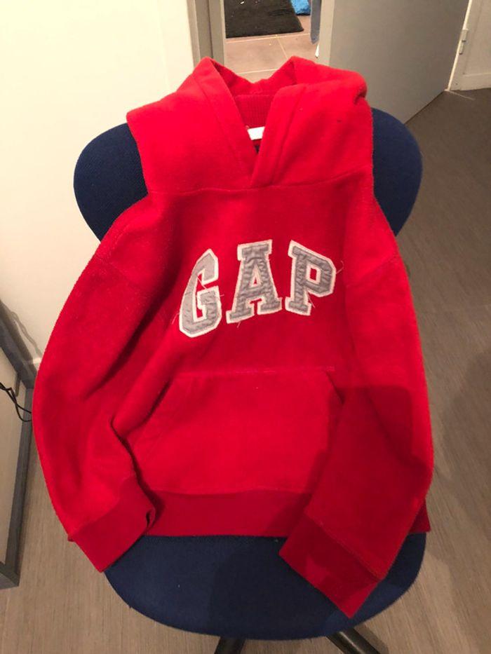 Sweat polaire  à capuche rouge Gap 6 ans - photo numéro 2