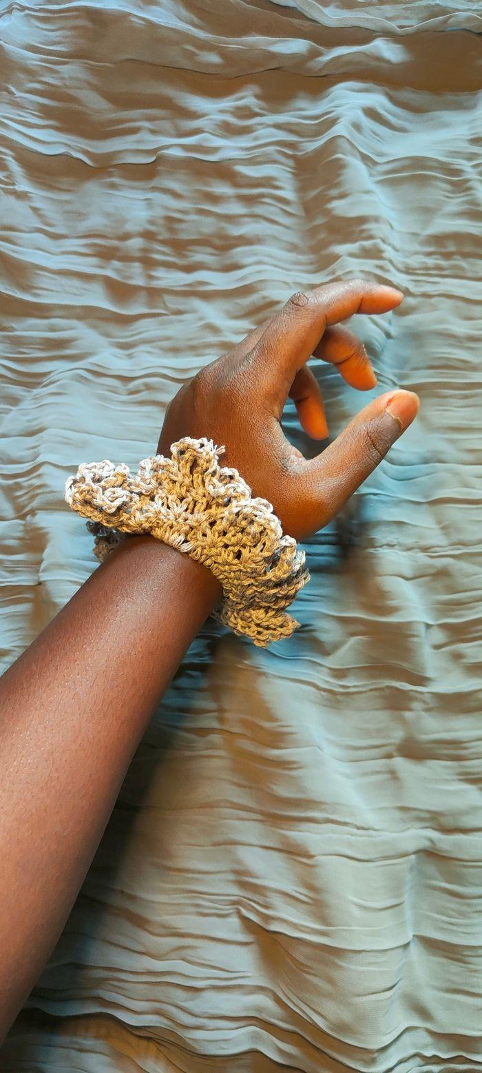 Chouchou fait main au crochet - photo numéro 1