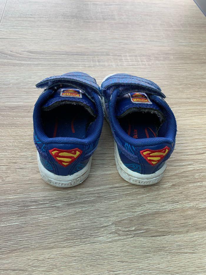 Basket Puma Super Man taille 20 - photo numéro 3