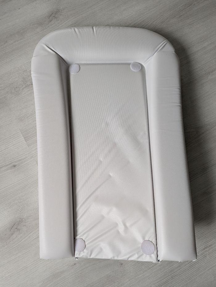 Matelas à langer avec 2 serviettes éponge - photo numéro 2