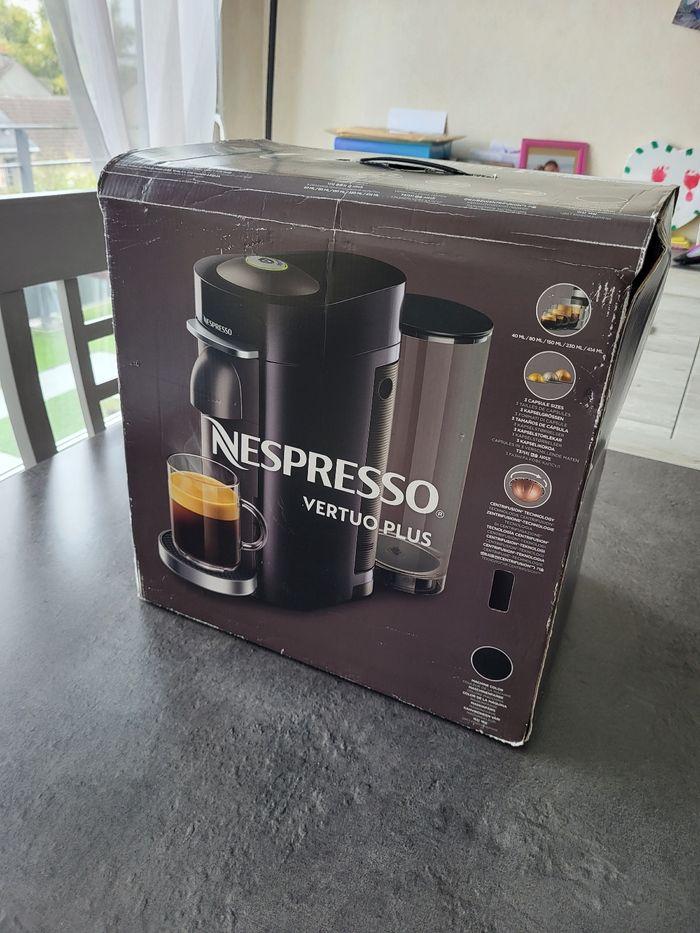 Cafetière Nespresso Vertuo Plus . - photo numéro 2