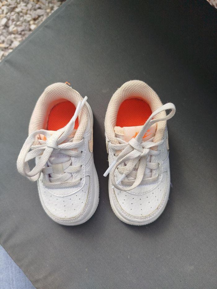 Air force blanc et orange - photo numéro 3