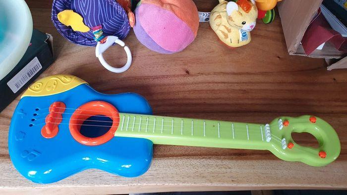 Guitare de 1 à 3 ans