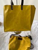 Cabas en cuir + mini sac bandoulière jaune