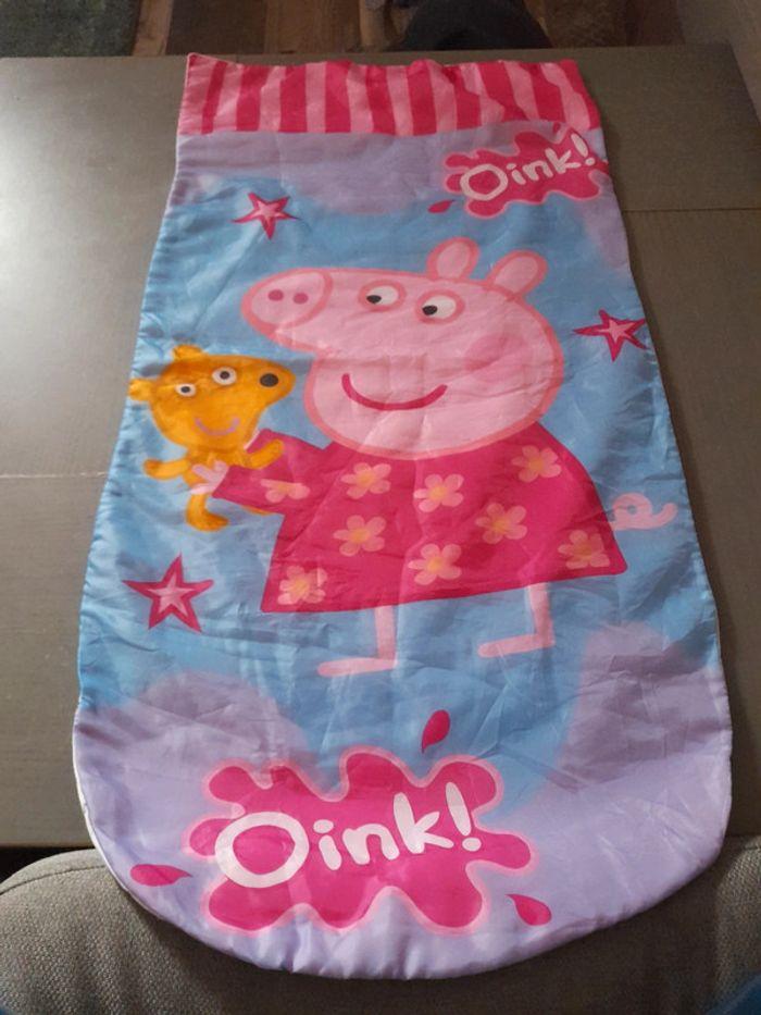 Dessus de lit peppa pig - photo numéro 1