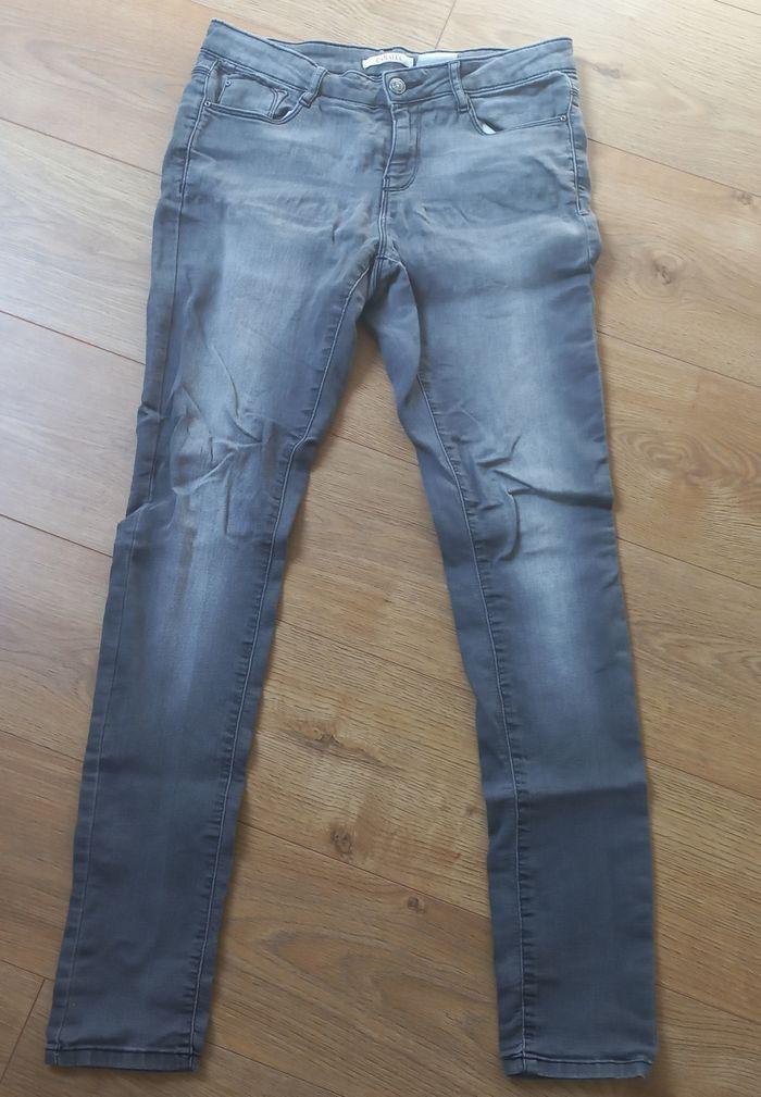 Pantalon gris - photo numéro 1