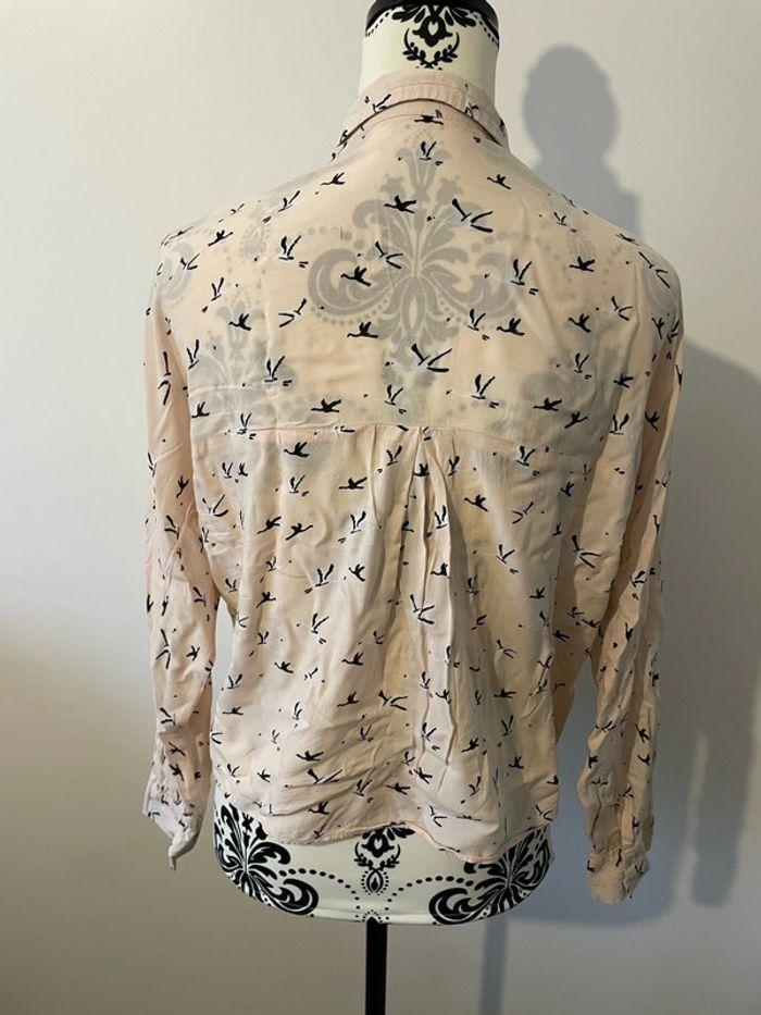 Chemise à manches longues noeud devant rose pastel à motifs oiseaux taille 38 - photo numéro 3