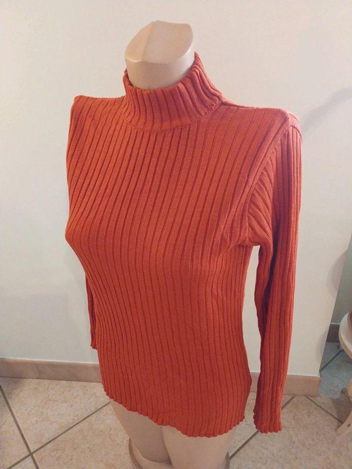 Pull femme à col haut taille 42 en tres bon etat - photo numéro 1