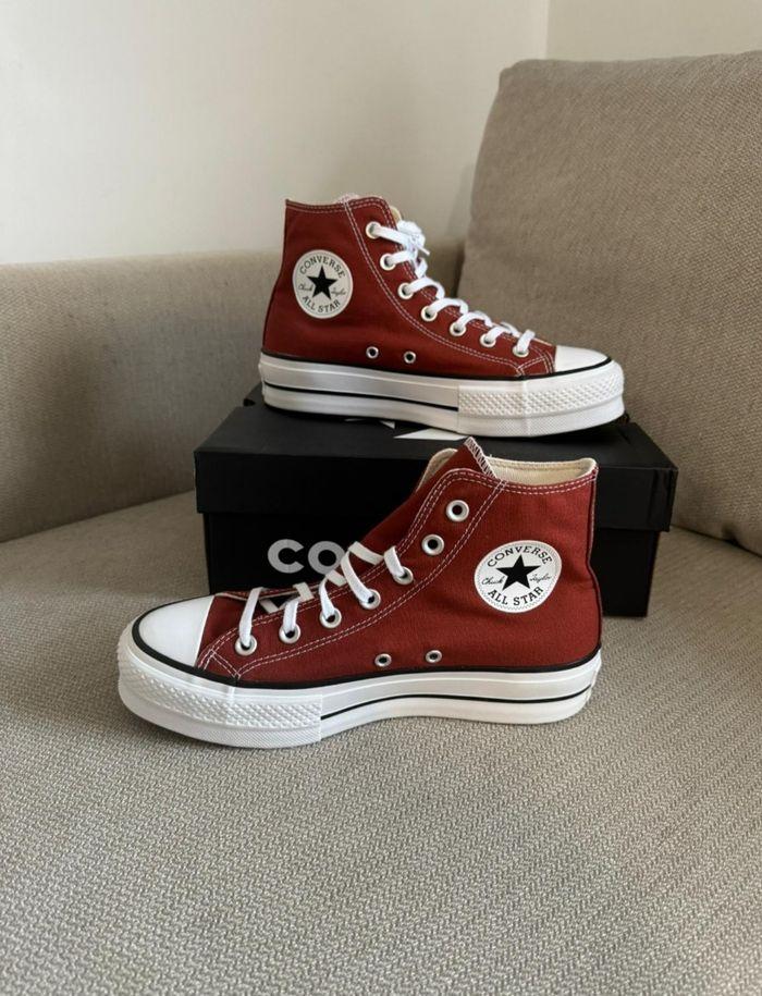 Converses Chuck Taylor All-Star pointure 38 - photo numéro 2