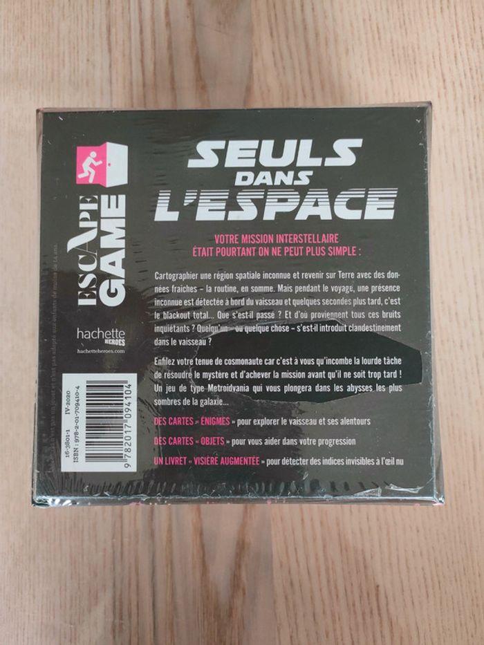 Jeu escape game neuf Seuls dans l'espace - photo numéro 2