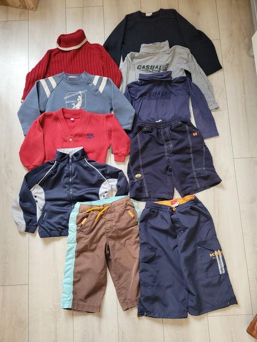 lot de 10 vêtements garçon 6 ans - photo numéro 1