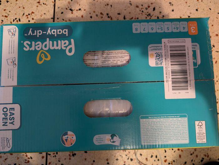 Méga Pack de 112 couches taille 3 Pampers neuf - photo numéro 2