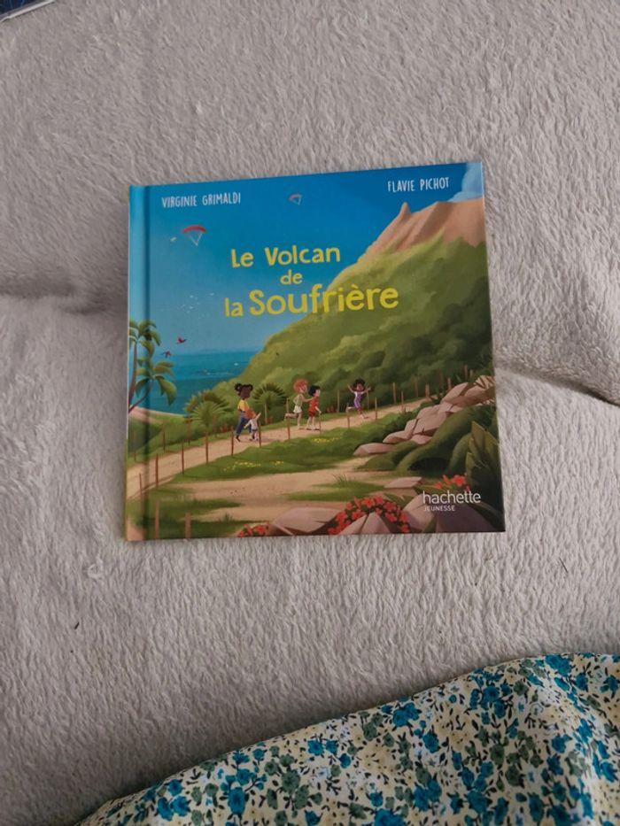 Livre Mac Do. Le volcan de la Soufrière - photo numéro 1