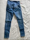 Lot de 4 jeans maternité