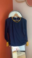 Blouse bleue marine et moutarde