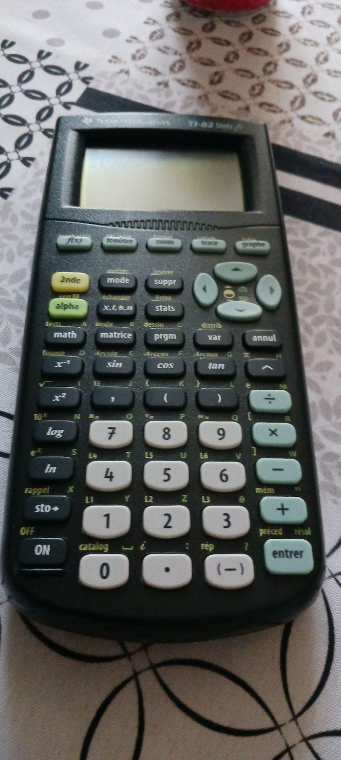 Calculatrice scientifique - photo numéro 2