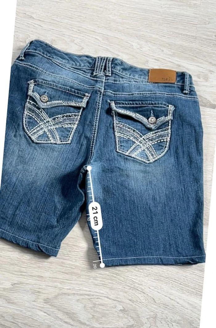 🩳 Short vintage brodé en jean  Bleu Taille S 🩳 - photo numéro 5