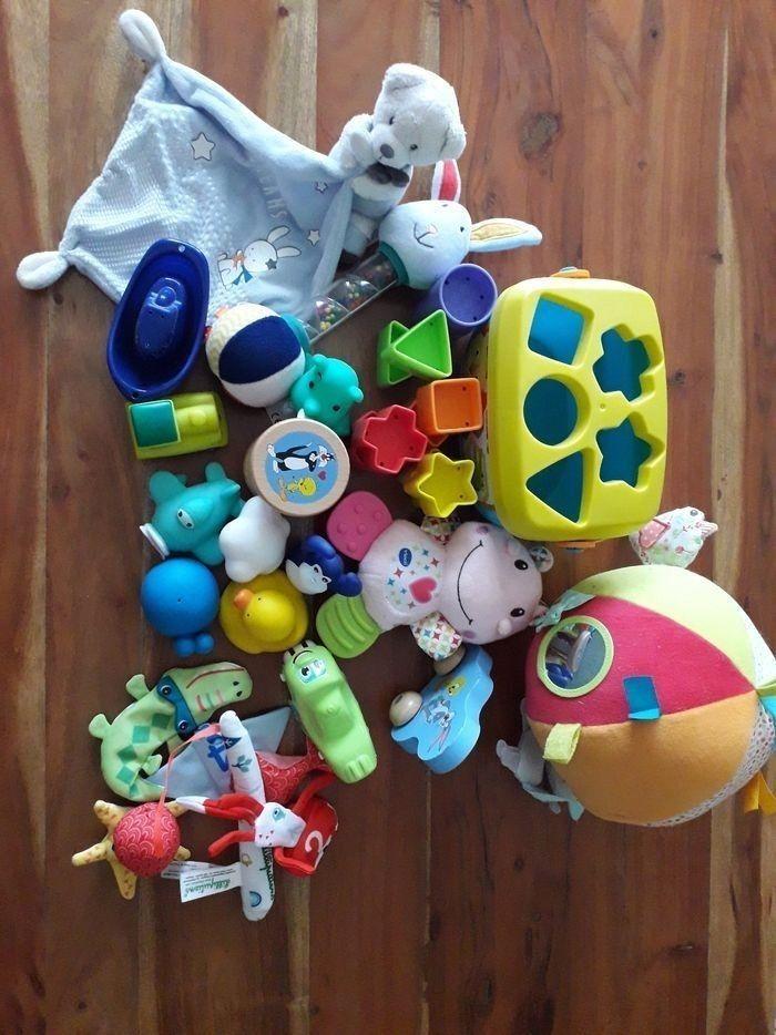 Lot de jouets