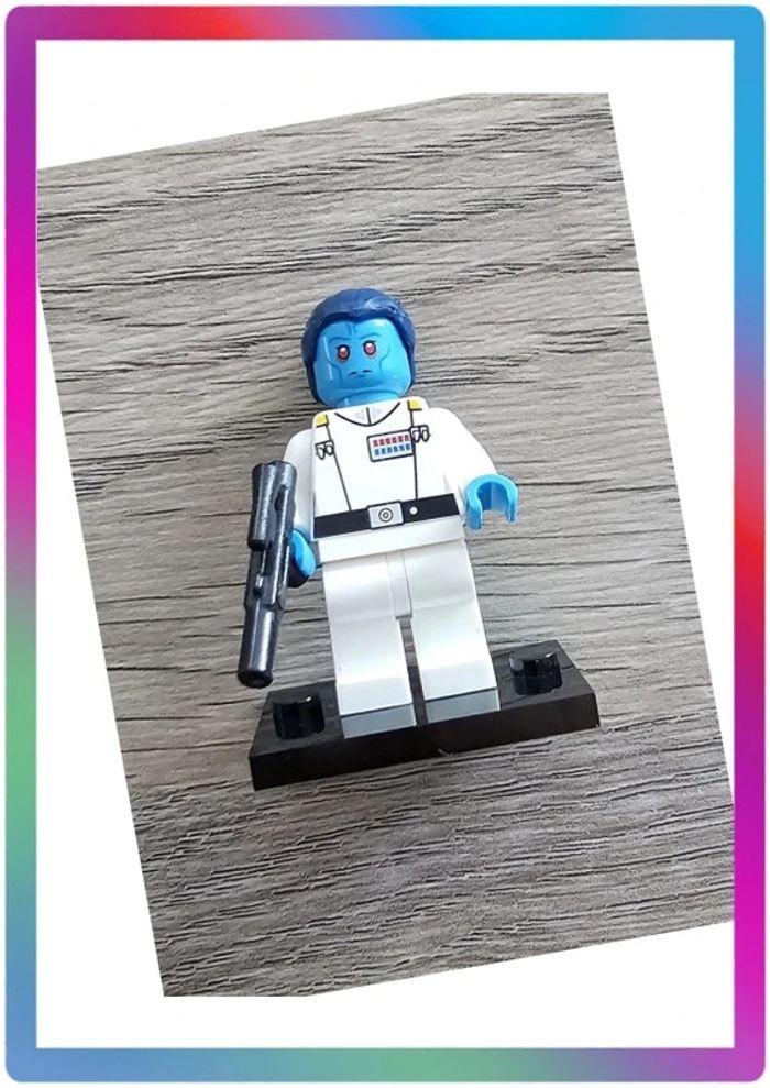 Minifigurine Star Wars : Grand Amiral Thrawn (compatible Lego)