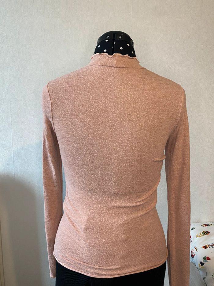 Haut moulant petit col volanté vieux rose taille XS / 34 Stradivarius - photo numéro 3