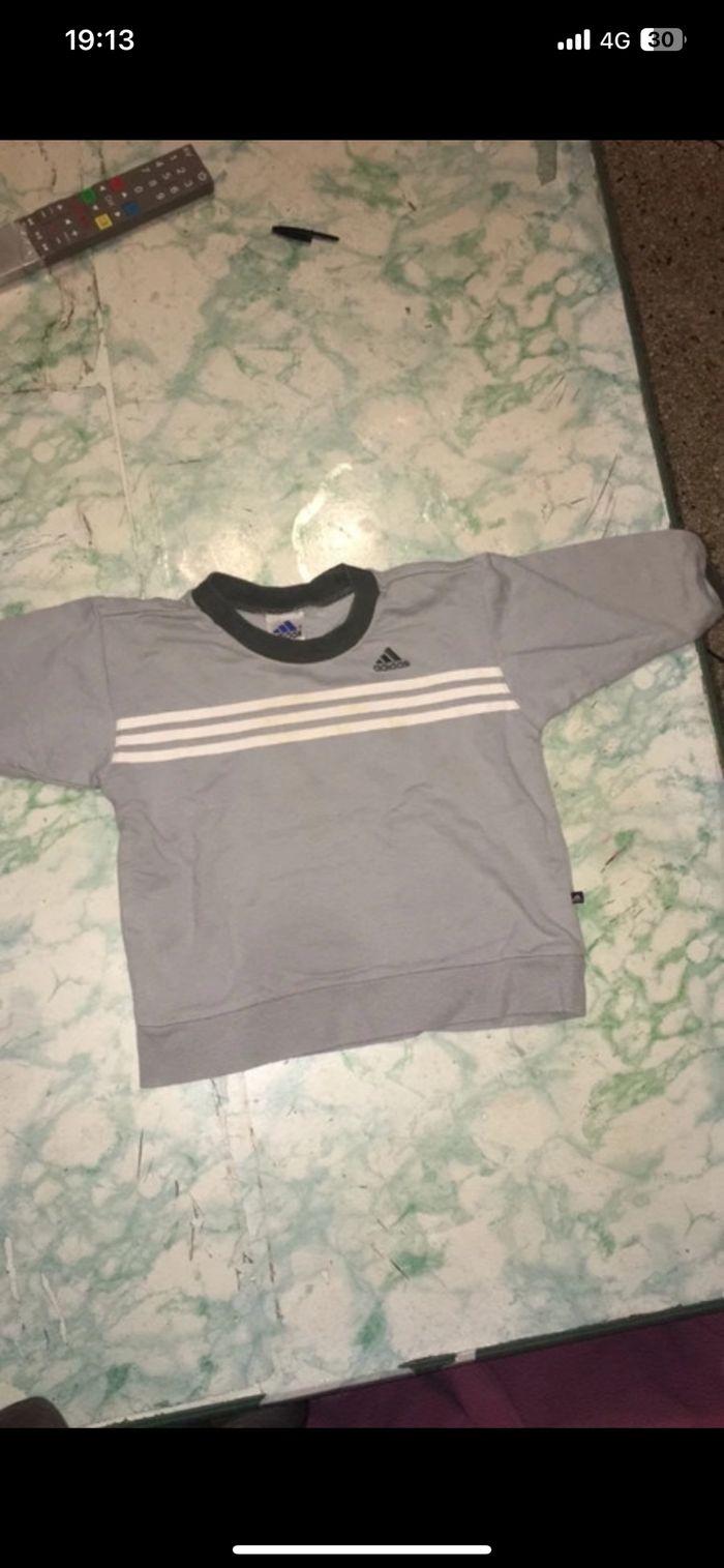 Pull enfant adidas gris authentique 2/3 ans, très peu porté très bon état - photo numéro 7