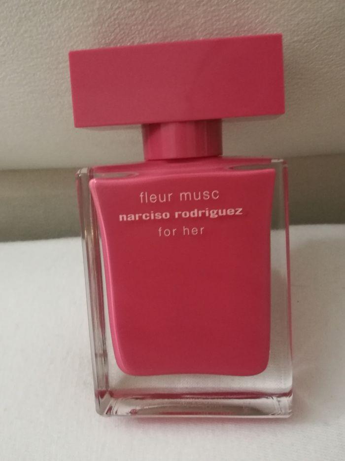 Parfum narcisa - photo numéro 1