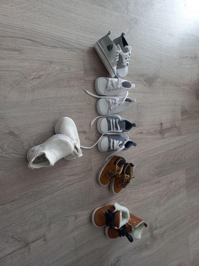 Lot chaussures bébé  garçon - photo numéro 1